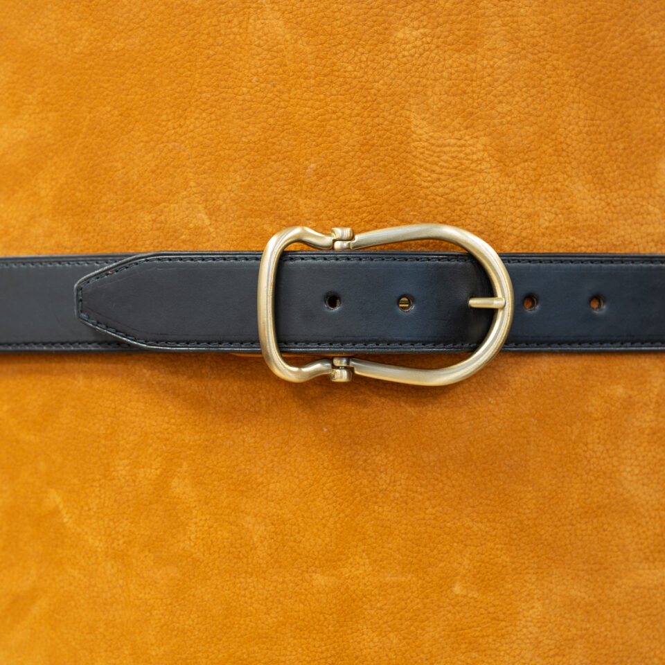 Ceinture No 03, doublée bombée 35 mm, boucle en laiton massif.