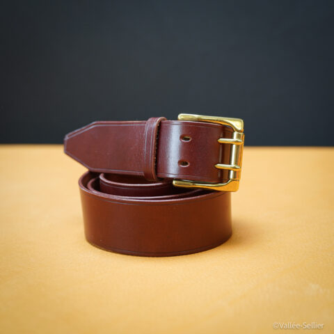 Ceinture sellier 40 mm, boucle No 14 laiton jaune.